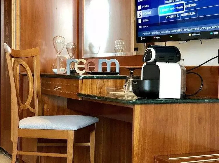 Standard Yhden Hengen Huone, Ariae Dépendance   Alihotels