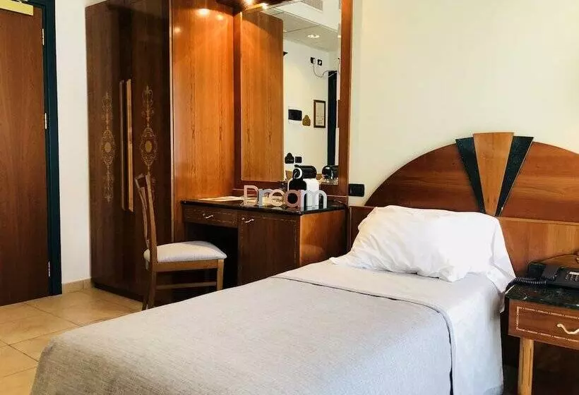 Standard Yhden Hengen Huone, Ariae Dépendance   Alihotels