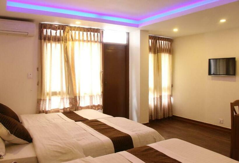 اتاق لوکس, Gallery Nepal