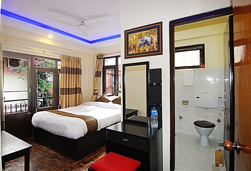 اتاق استاندارد با چشمانداز شهر, Gallery Nepal