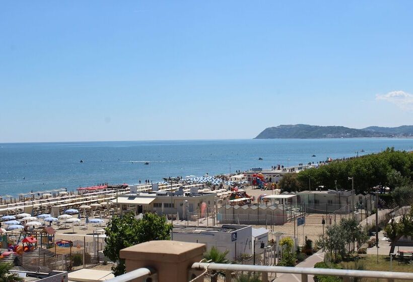 Comfort Room Side Sea View, Liberty Beach Parking & Beach Included