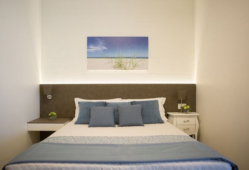 高级三人间, Liberty Beach Parking & Beach Included