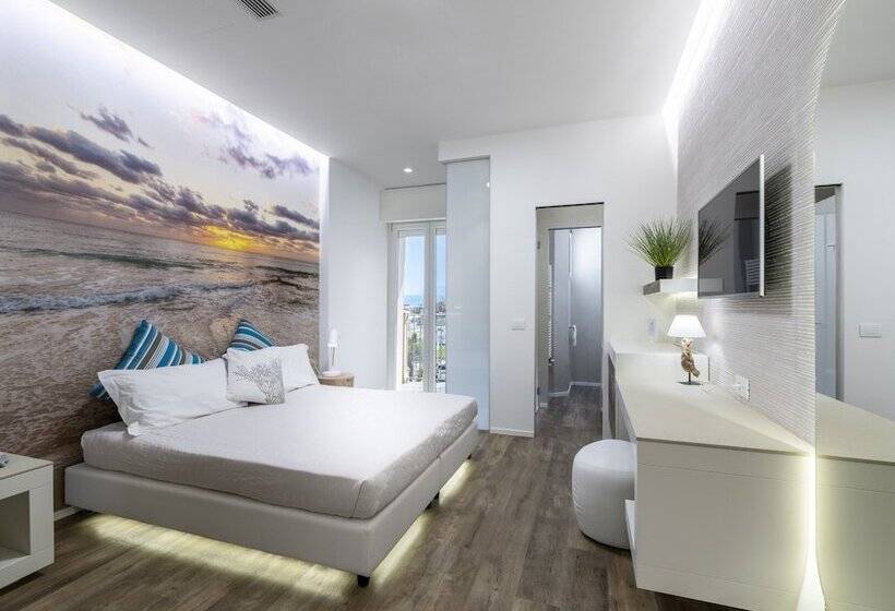 带阳台的豪华间, Liberty Beach Parking & Beach Included