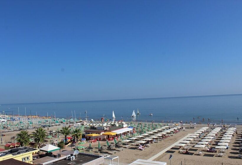 豪华三人间, Liberty Beach Parking & Beach Included