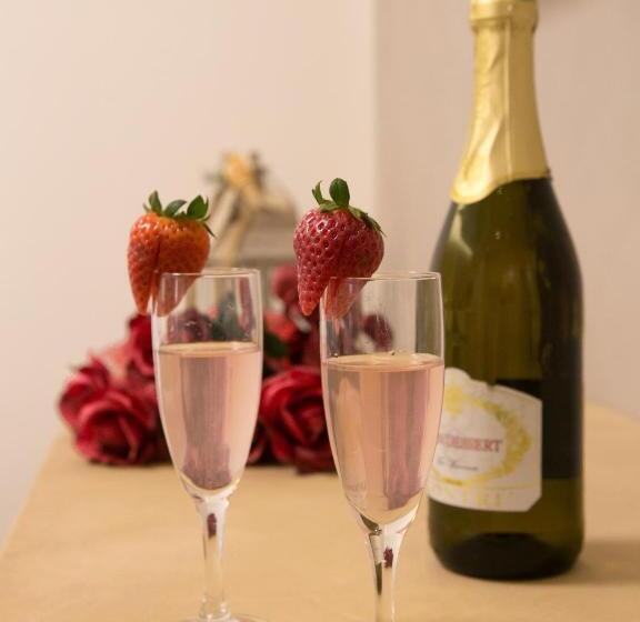 标准单人间, Liberty Beach Parking & Beach Included