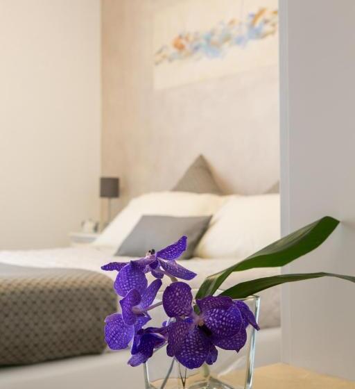 标准单人间, Liberty Beach Parking & Beach Included