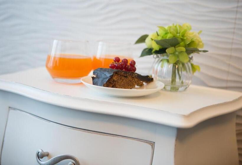 四人豪华间, Liberty Beach Parking & Beach Included