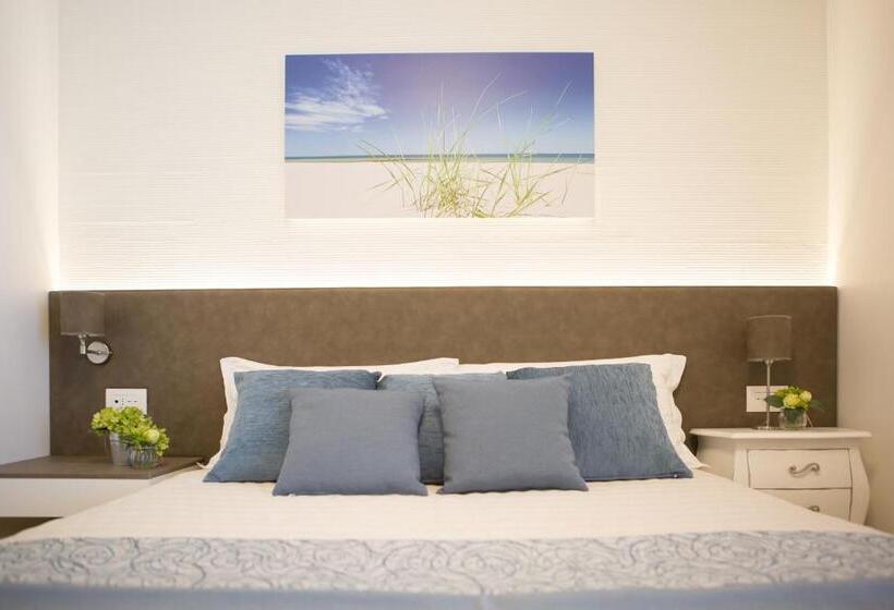 四人豪华间, Liberty Beach Parking & Beach Included