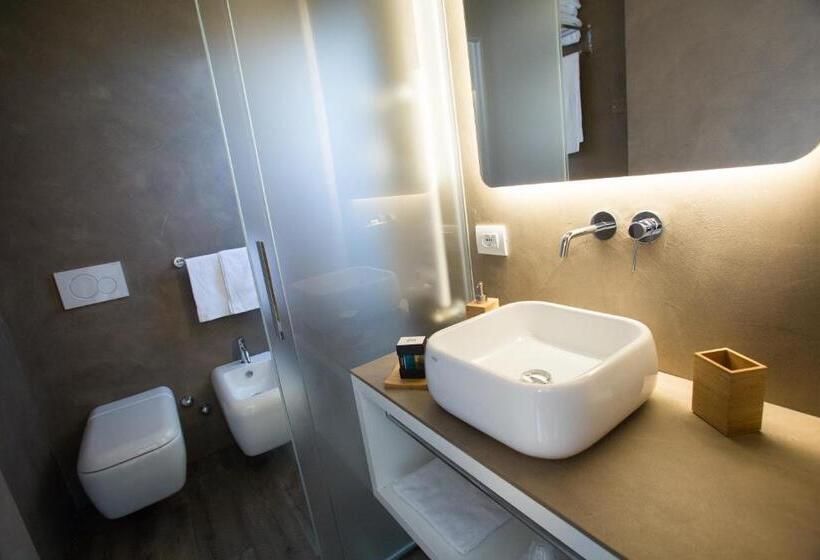 四人豪华间, Liberty Beach Parking & Beach Included