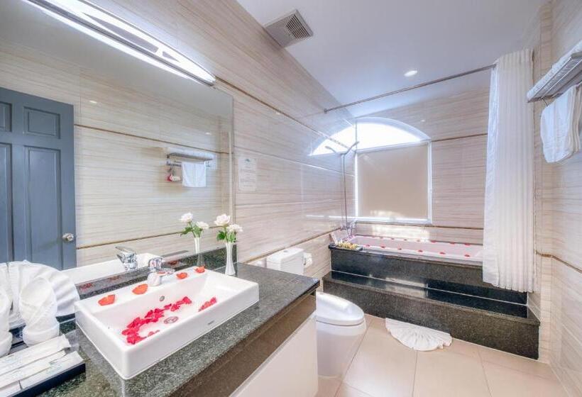 اتاق لوکس با چشم‌انداز دریا, Ocean Pearl Hotel Phu Quoc