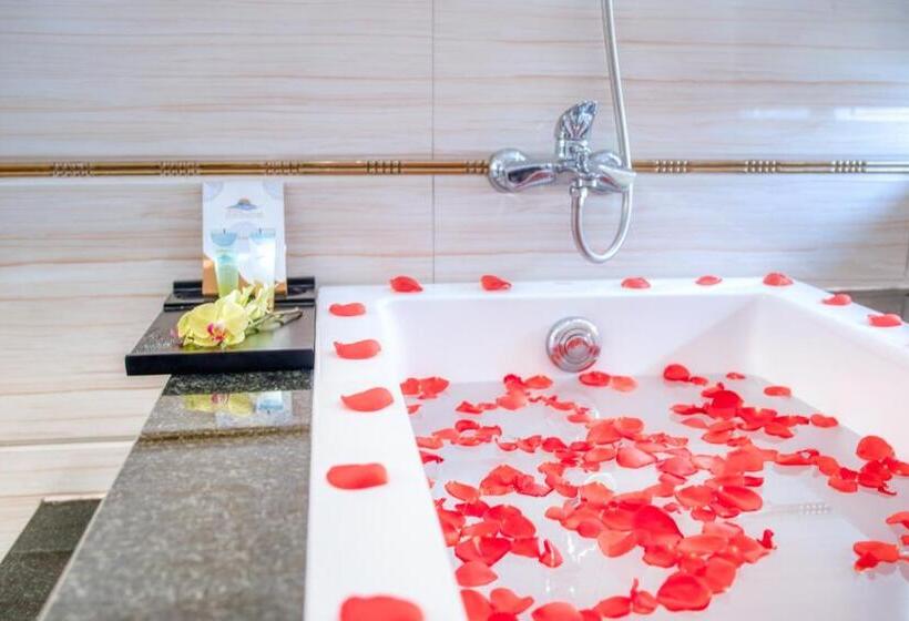 اتاق لوکس با چشم‌انداز دریا, Ocean Pearl Hotel Phu Quoc
