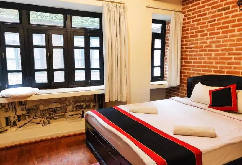 سوئیت جونیور خانوادگی, Tulaja Boutique