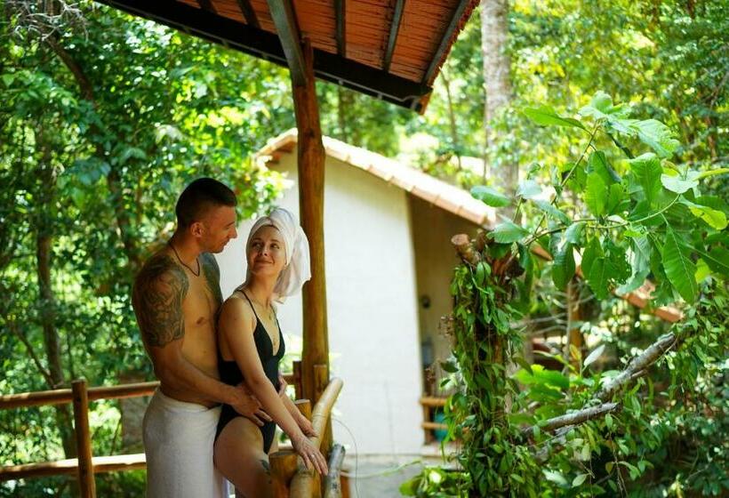 اتاق سوپریور با چشمانداز استخر, Valley Village Phu Quoc