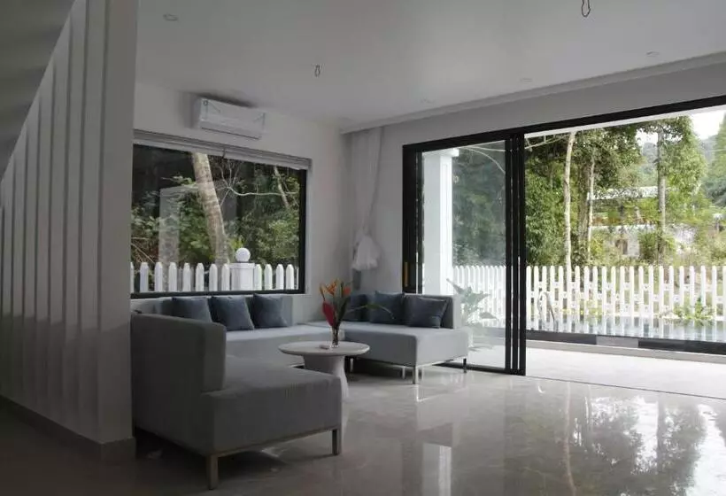 ویلای یک اتاق خوابه با استخر شنا, Valley Village Phu Quoc