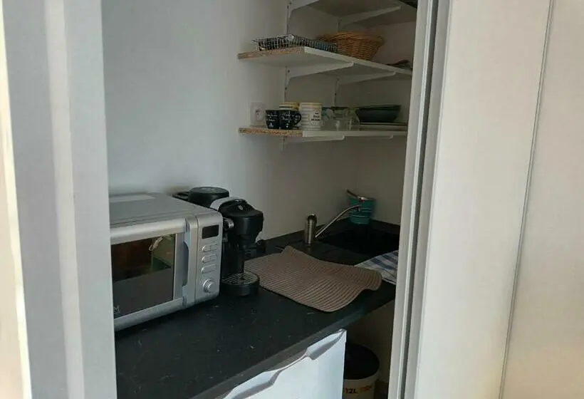 スタンダードルーム, Chambre D Hôte Privative  La Maison Bleue à La Mer