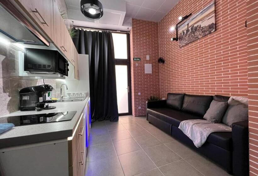 اتاق لوکس خانوادگی, Carcaixent 24