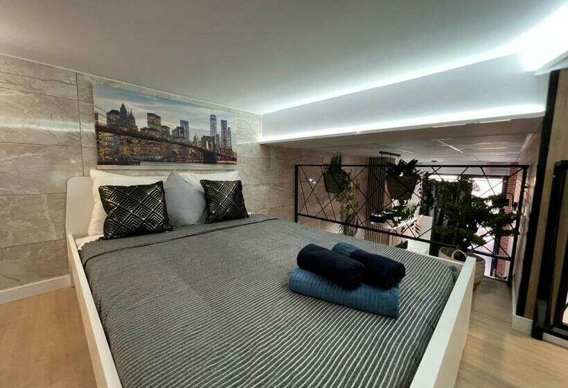 اتاق لوکس خانوادگی, Carcaixent 24