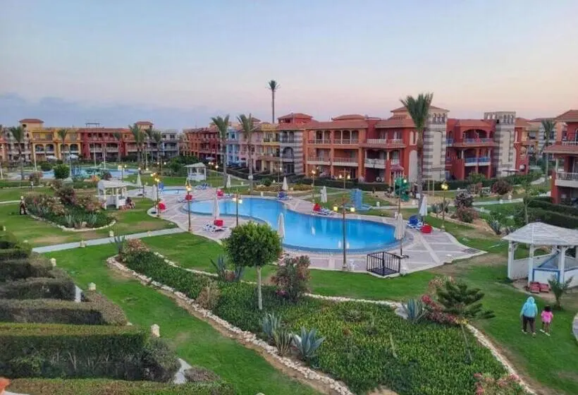 海の見えるスタンダードスタジオ, Green Porto Matrouh Beach Families Only
