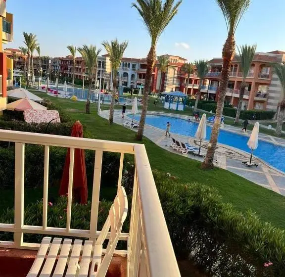 プールの見える１ベッドルームアパートメント, Green Porto Matrouh Beach Families Only