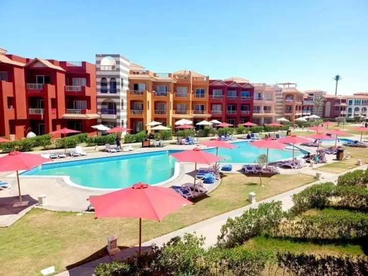 プールの見える１ベッドルームアパートメント, Green Porto Matrouh Beach Families Only