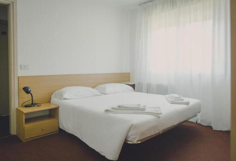 סוויטה, Albergo Panorama