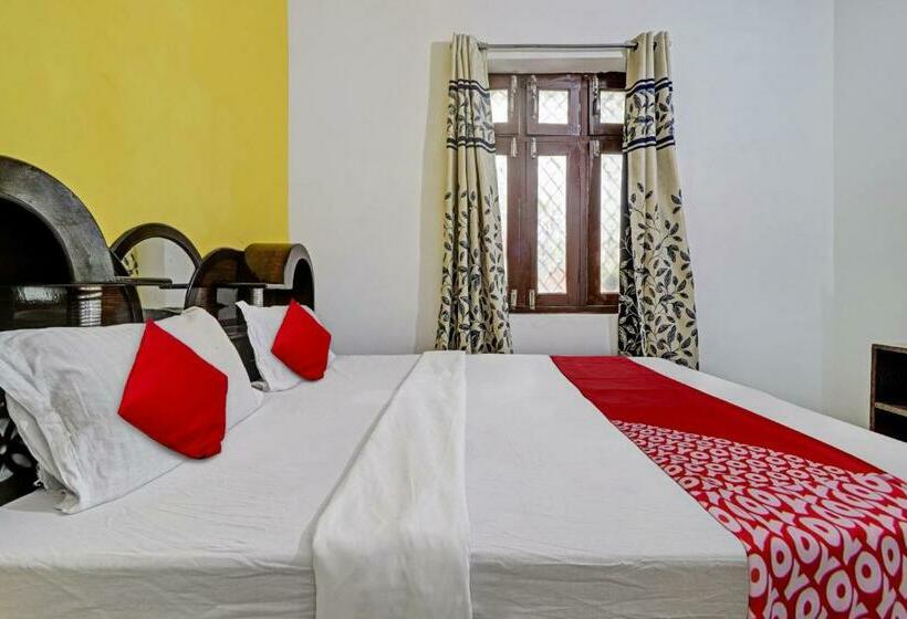 트리플 클래식 룸, Oyo Flagship 81395 Ashish