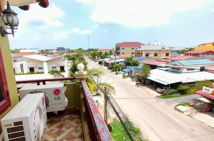 غرفة ديلوكس مزودة بشرفة, Uptown Guest House