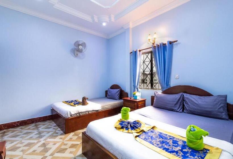 غرفة عائلية, Uptown Guest House