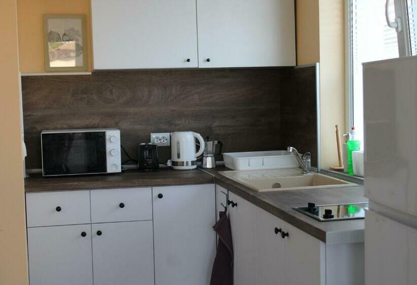 침실 1개 풀장 전망 아파트, къща за гости света марина