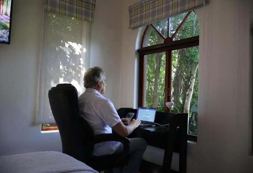 スタンダードルーム, Mind Body Soul Guesthouse On Featherbrooke Estate, Krugersdorp, South Africa