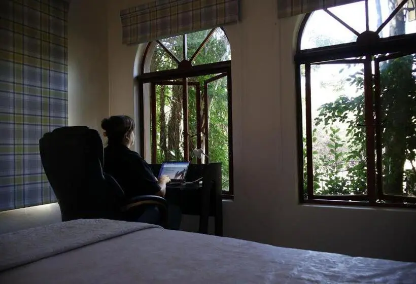 スタンダードルーム, Mind Body Soul Guesthouse On Featherbrooke Estate, Krugersdorp, South Africa