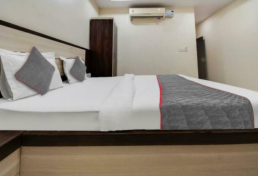 디럭스 트리플 룸, Capital O Hotel Pink Peral