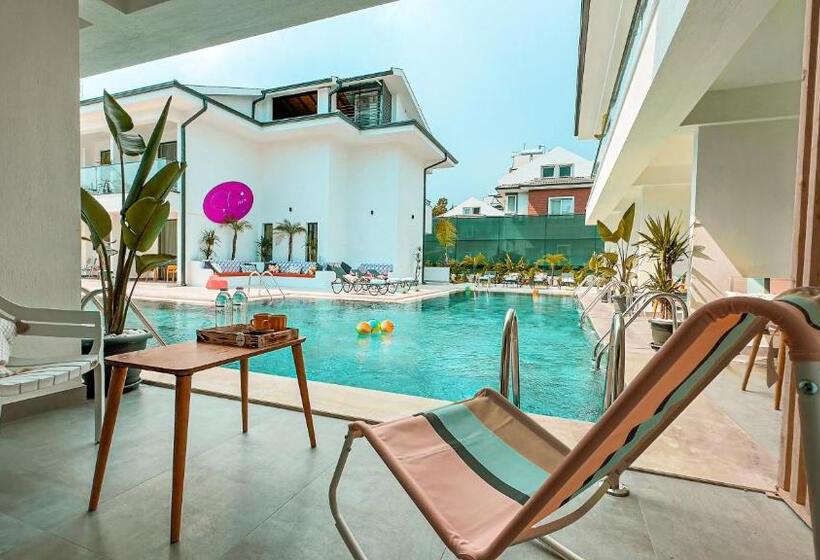 غرفة قياسية سرير كينج, S Cape Hotel Fethiye