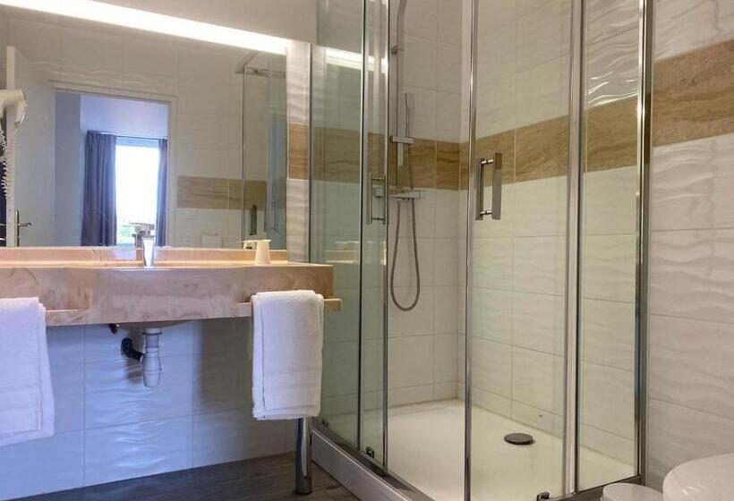 4인용 스탠다드 룸, L Aventure