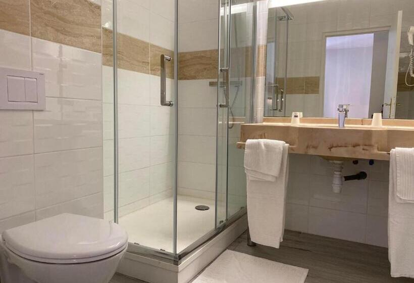 4인용 스탠다드 룸, L Aventure