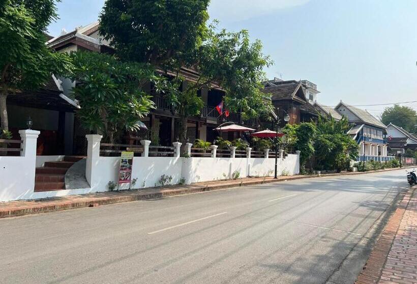 חדר סופריור עם טרסה, Golden Lotus Namkhan River View