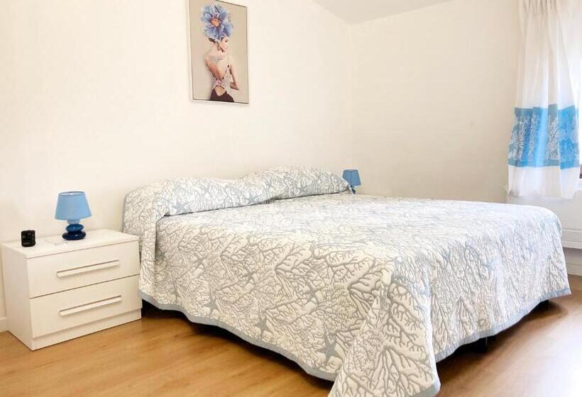 Номер Deluxe Вид на Сад, Algherolux Free Secured Parking For Cars And Motorbikes