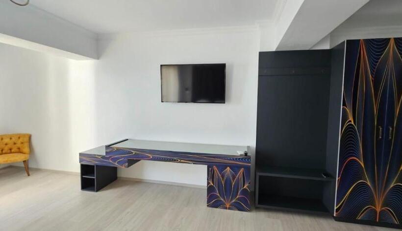 اتاق استاندارد با بالکن و چشم‌انداز دریا, Alessio Hotel Residence