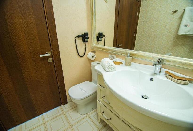 سوییت خانوادگی, Alessio Hotel Residence