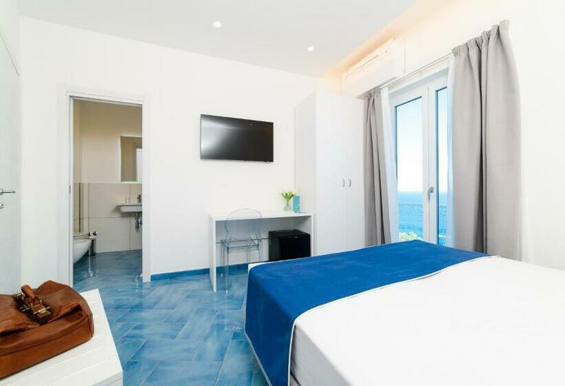 غرفة ديلوكس مطلّة علي البحر مزوَّدة بشُرفة, Eden Sul Mare