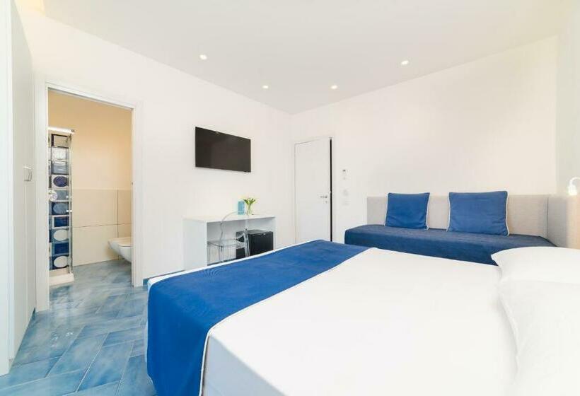 غرفة ديلوكس مطلّة علي البحر مزوَّدة بشُرفة, Eden Sul Mare