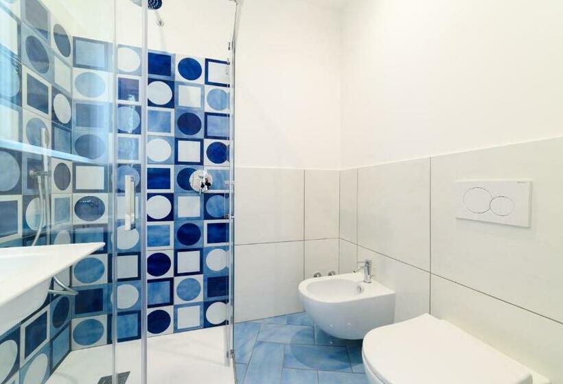 غرفة ديلوكس مطلّة علي البحر مزوَّدة بشُرفة, Eden Sul Mare