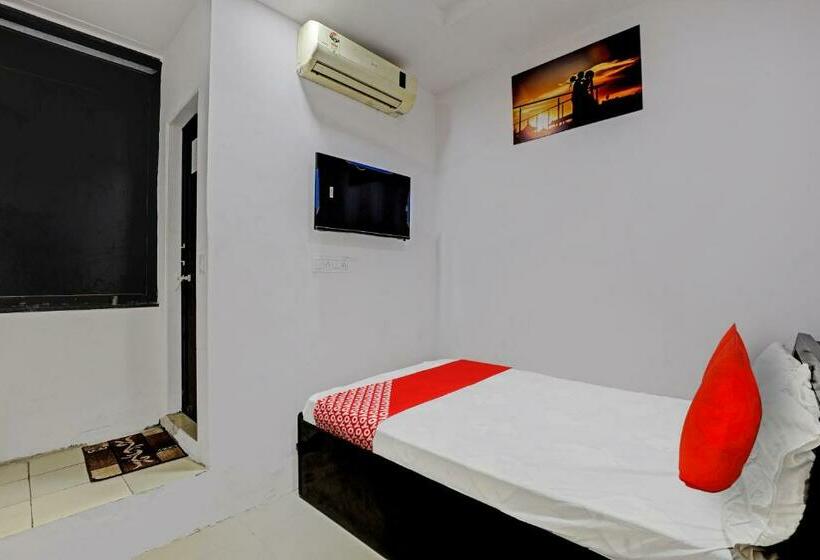 三人经典房间, Oyo Flagship 81369 Merry Mi