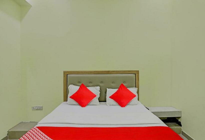 三人经典房间, Oyo Flagship 81369 Merry Mi