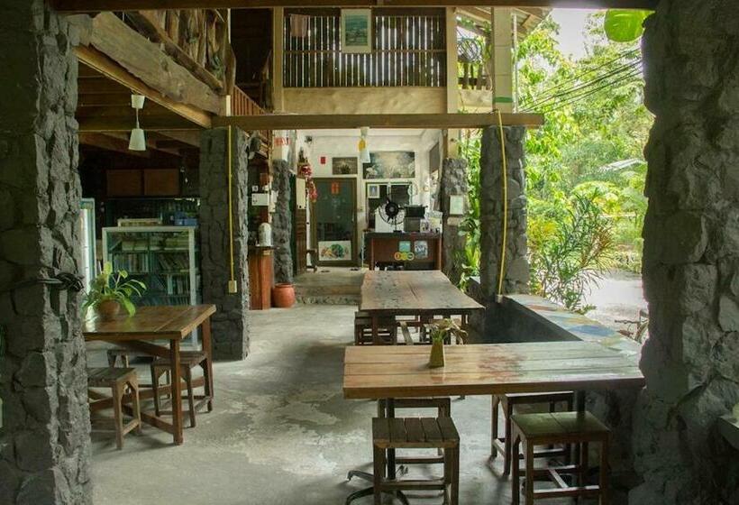 Хижина, Coconut Garden Bungalow โคโคนัท การ์เด้น บังกะโล