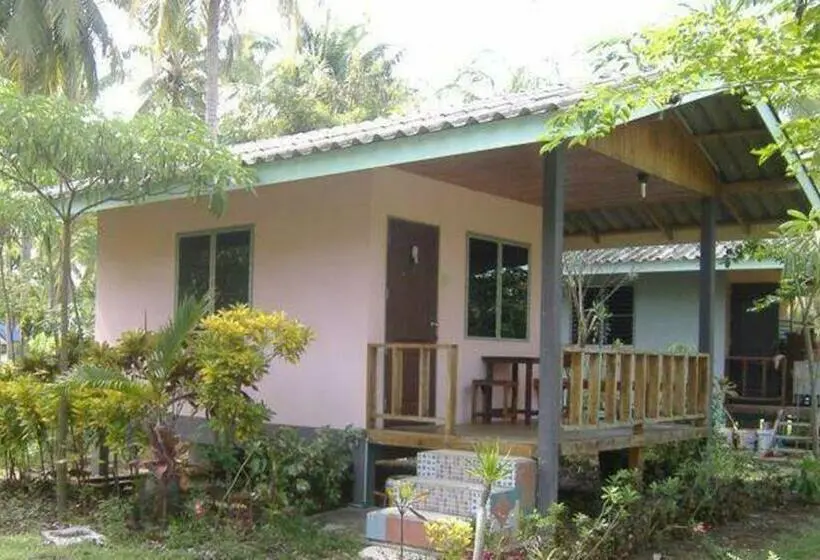ガーデンビューのスタンダードバンガロー, Coconut Garden Bungalow โคโคนัท การ์เด้น บังกะโล