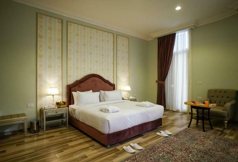 مجموعه ویستا شهر, Savoy Hotel Elminya