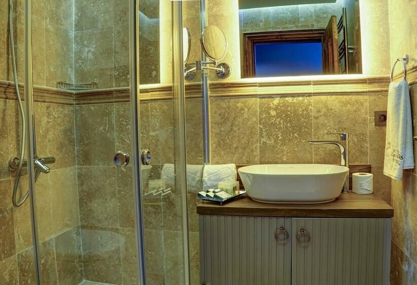 家庭套房, Four Mansions