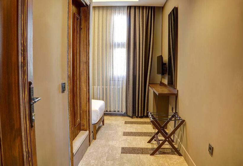 家庭套房, Four Mansions