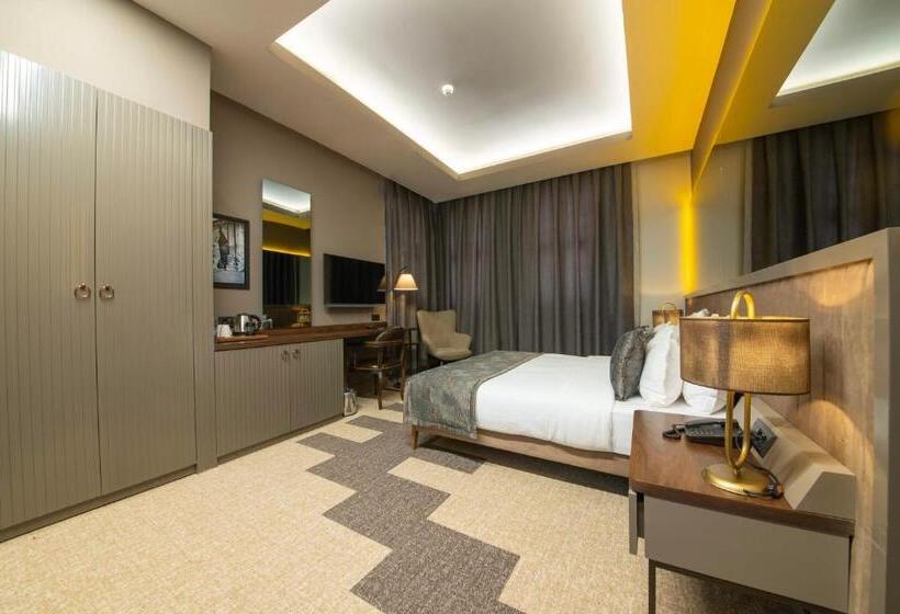 标准间, Four Mansions